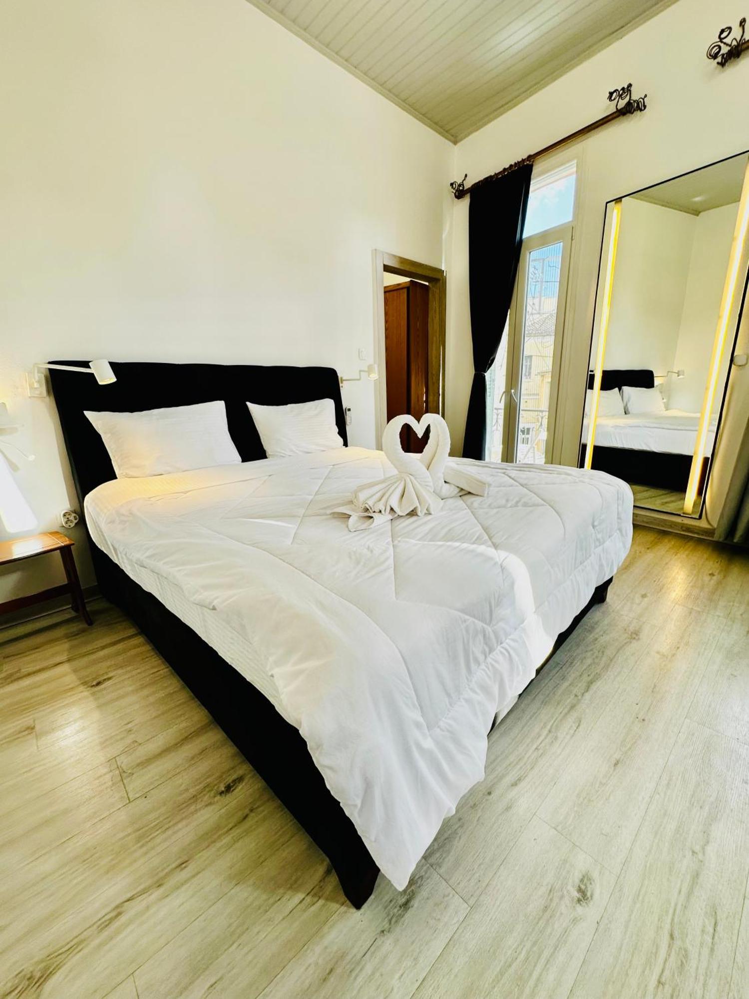 Travelers Luxury Suites, Studios & Apartments Corfu (city) Exterior foto